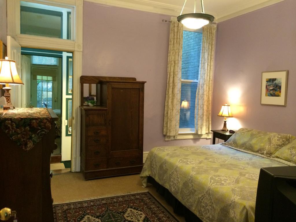 تورونتو Mcgill Inn B&B الغرفة الصورة